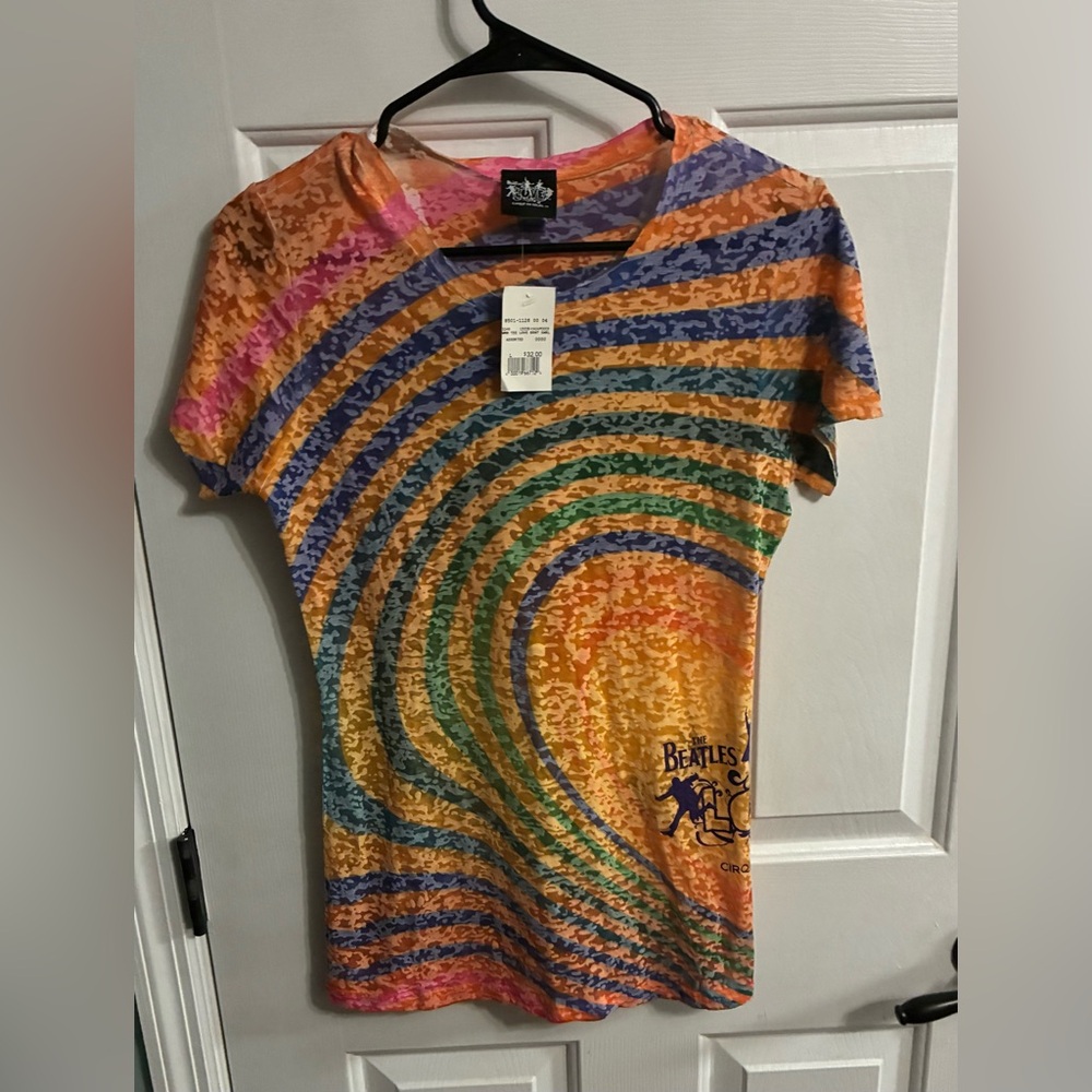 Beatles Cirque Du Soleil Women’s Burnt Swirl Tee — Orange & Purple Pattern NWT